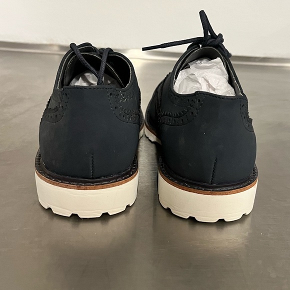 Boys Kenneth Cole Reaction New Navy wing tip dress shoe Brogue Lace size 3 - Picture 4 of 5